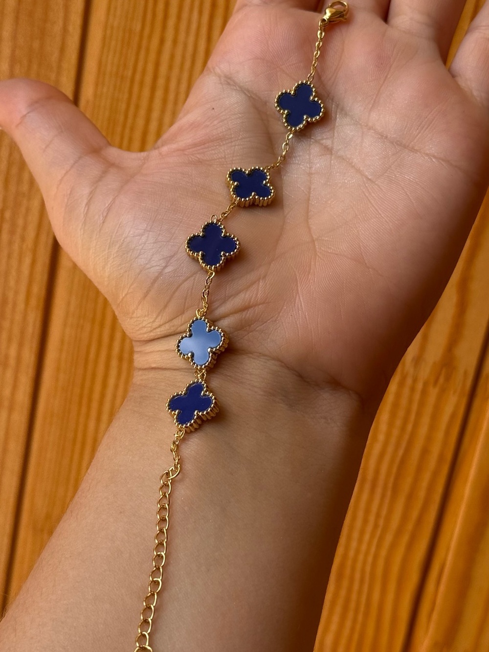 Blue leaf clover Bracelet - Picture 6 of 6